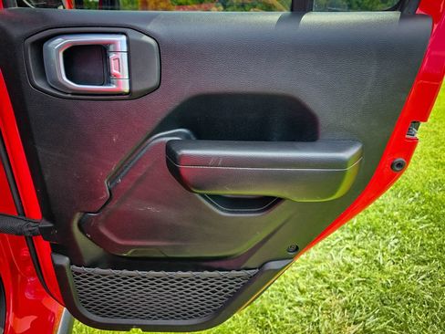 Used 2021 Jeep Wrangler Unlimited Sport AWD/4WD image 40
