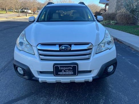 Used 2014 Subaru Outback 2.5i Limited image 23