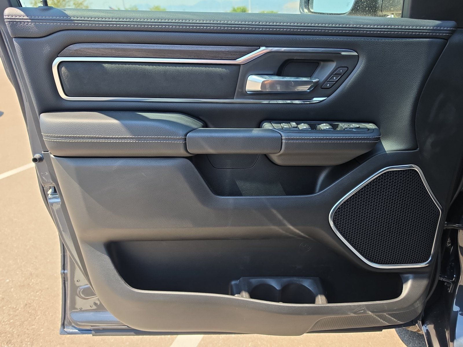 New 2026 RAM 1500 Laramie w/ Night Edition AWD/4WD image 9