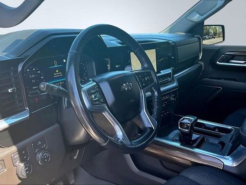 Used 2022 Chevrolet Silverado 1500 LT Trail Boss w/ Protection Package AWD/4WD image 17
