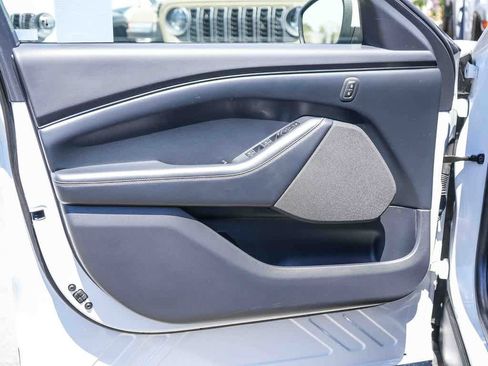Used 2022 Ford Mustang Mach-E Select RWD image 21