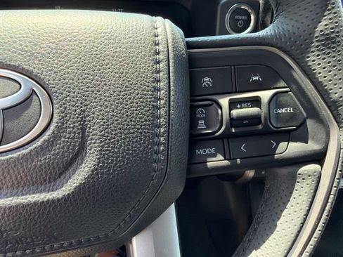 Used 2026 Toyota 4Runner Limited AWD/4WD image 15