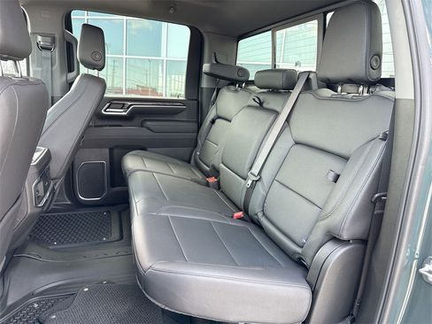 Used 2025 Chevrolet Silverado 3500 LTZ w/ LTZ Plus Package image 23