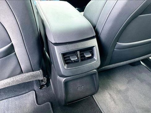 Certified 2024 Chevrolet Equinox EV LT FWD image 24