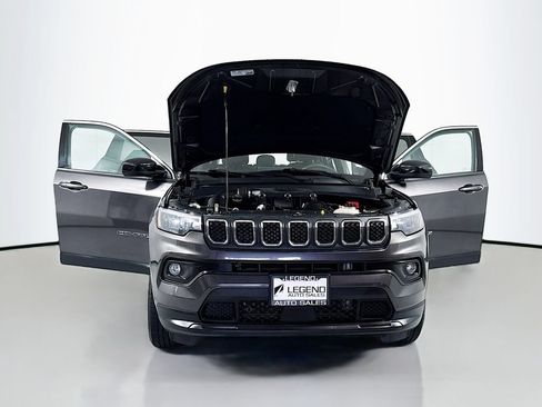 Used 2023 Jeep Compass Latitude w/ Convenience Group AWD/4WD image 19
