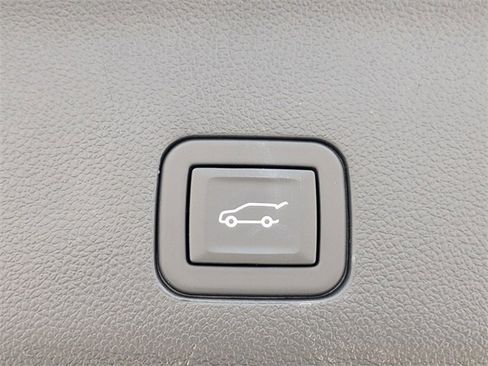 Used 2023 Chevrolet Tahoe RST w/ Luxury Package image 13