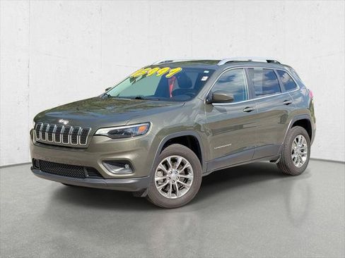 Certified 2019 Jeep Cherokee Latitude Plus w/ Comfort/Convenience Group AWD/4WD image 1