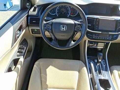 Used 2017 Honda Accord EX-L image 13