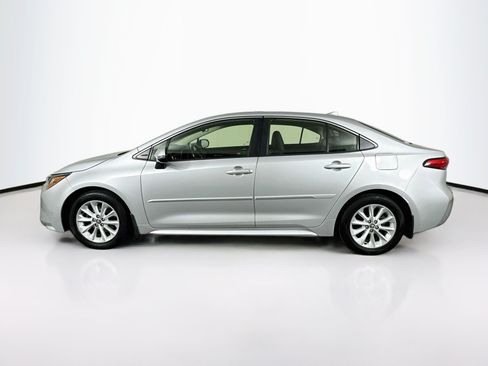 Used 2020 Toyota Corolla XLE w/ Body Protection Package FWD image 4