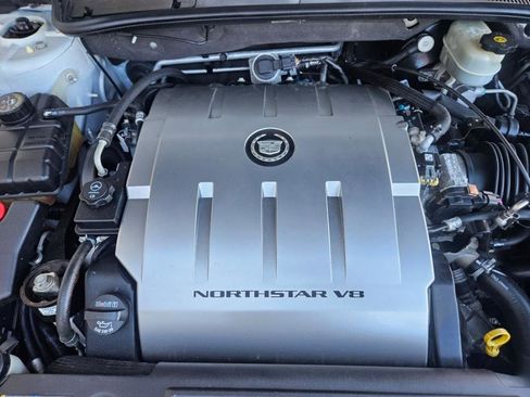 Used 2010 Cadillac DTS image 21