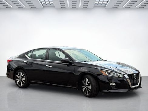 Used 2020 Nissan Altima 2.5 SV FWD image 6