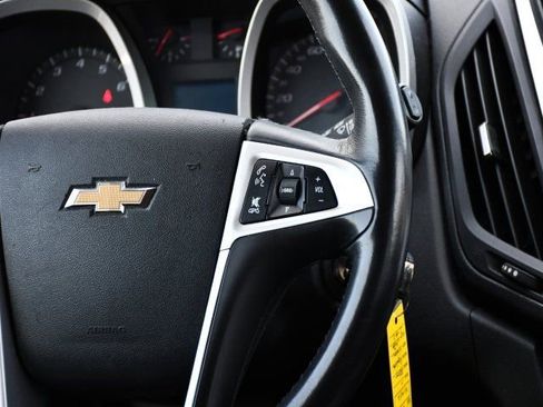 Used 2017 Chevrolet Equinox LT w/ Convenience Package image 19