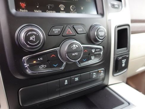 Used 2017 RAM 1500 Big Horn AWD/4WD image 23