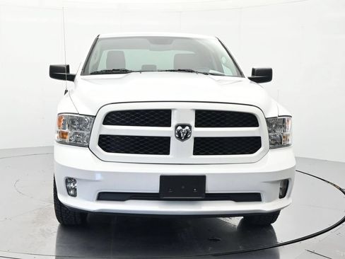 Used 2019 RAM 1500 Express AWD/4WD image 2