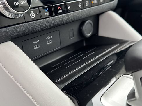 New 2026 Mitsubishi Outlander SEL AWD/4WD image 15