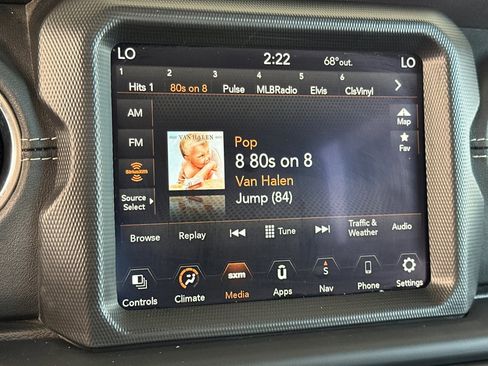 Used 2023 Jeep Wrangler Sahara image 18