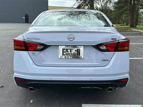 New 2025 Nissan Altima 2.5 SR image 5