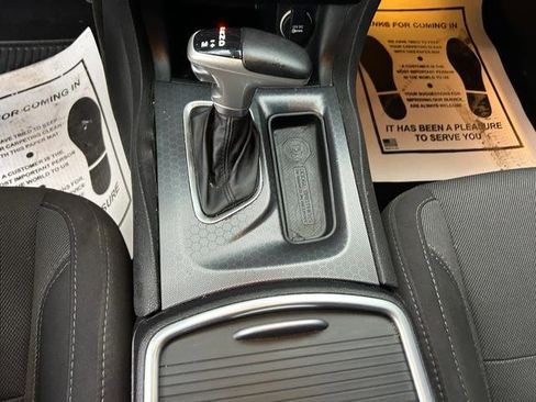 Used 2015 Dodge Charger SXT image 20