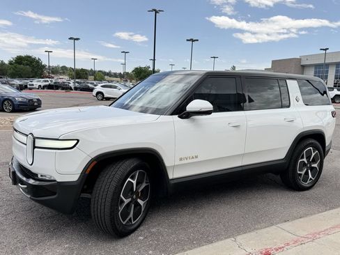 Used 2023 Rivian R1S Adventure AWD/4WD image 4