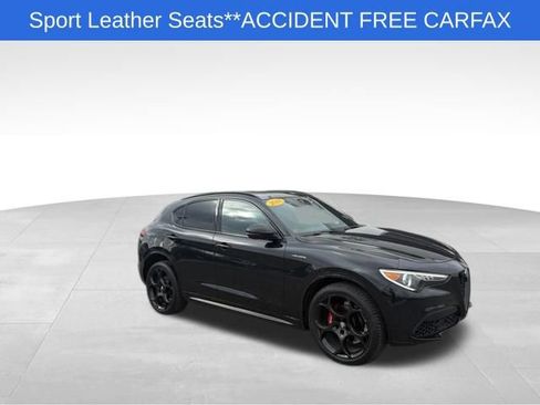 Used 2022 Alfa Romeo Stelvio Veloce image 1