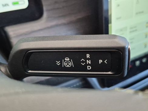 Used 2023 Rivian R1S Adventure AWD/4WD image 11