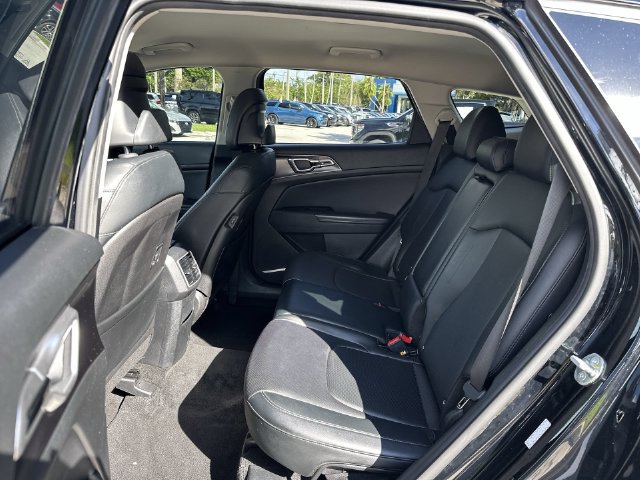 Used 2023 Kia Sportage EX FWD image 27