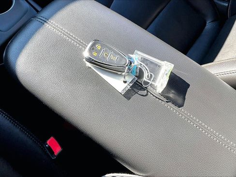 Used 2019 Chevrolet Equinox Premier image 11