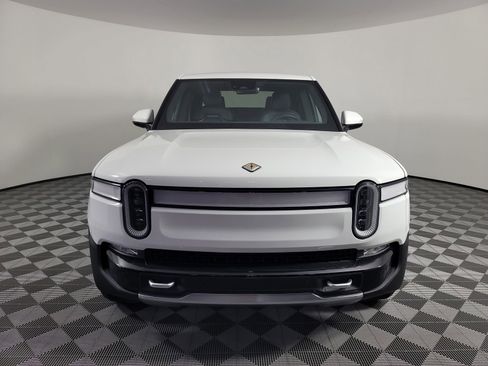Used 2022 Rivian R1T Launch Edition image 8