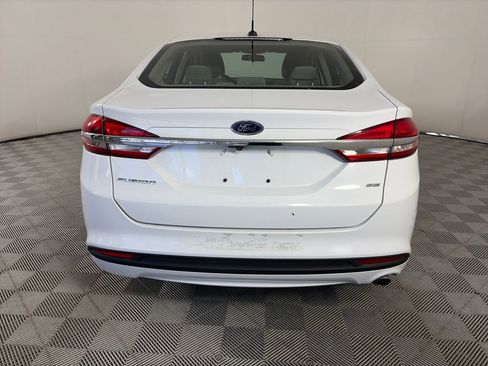 Used 2018 Ford Fusion SE image 6