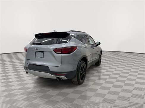 Certified 2024 Chevrolet Blazer LT w/ Convenience Package image 11