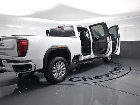 Certified 2021 GMC Sierra 2500 Denali image 26