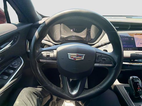 Used 2020 Cadillac XT4 Sport w/ Driver Awareness Package FWD image 11