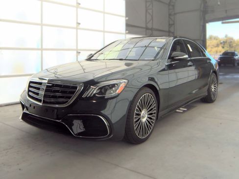 Used 2019 Mercedes-Benz S 560 4MATIC Sedan image 1