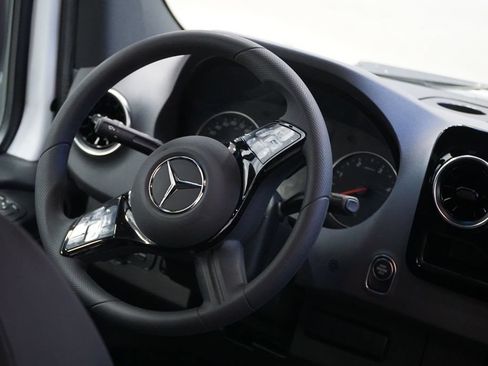 New 2026 Mercedes-Benz Sprinter 2500 image 12