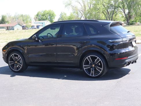 Used 2019 Porsche Cayenne S AWD/4WD image 8