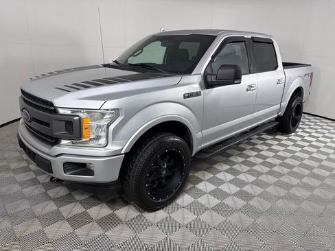 Used 2018 Ford F150 XLT w/ Equipment Group 302A Luxury AWD/4WD image 9