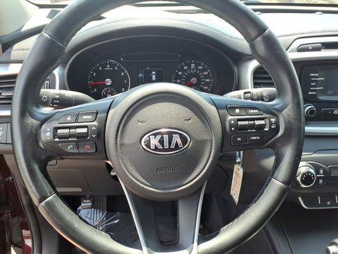 Used 2016 Kia Sorento AWD w/ LX Convenience Package image 29