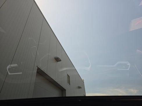 Used 2020 GMC Acadia SLE w/ Driver Convenience Package image 15