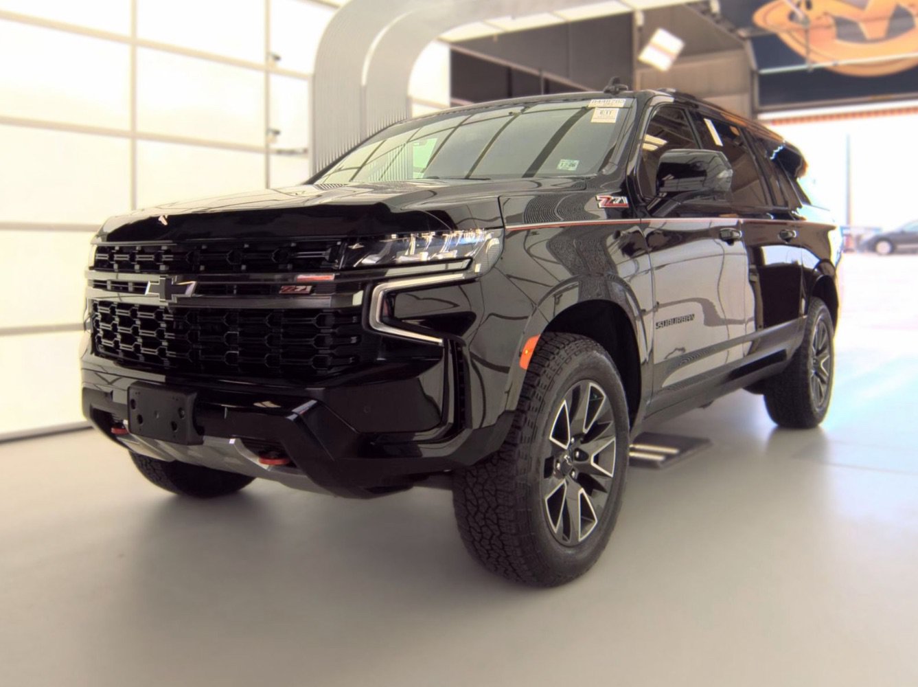 Used 2021 Chevrolet Suburban Z71 w/ Z71 Off-Road Package AWD/4WD image 1