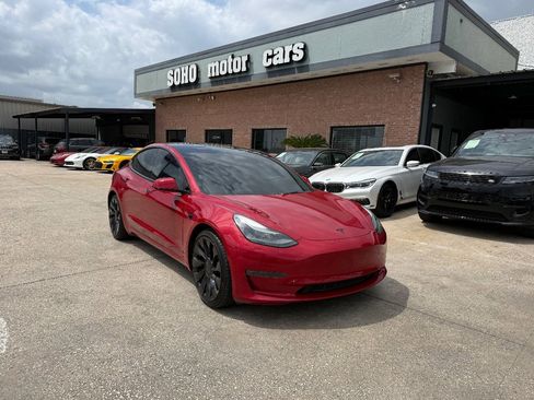 Used 2022 Tesla Model 3 Performance image 2