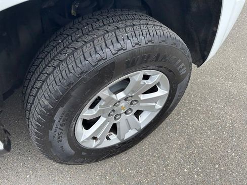 Used 2015 Chevrolet Colorado LT RWD image 16
