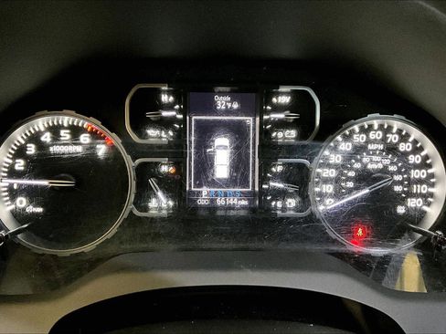 Used 2019 Toyota Tundra SR5 image 19