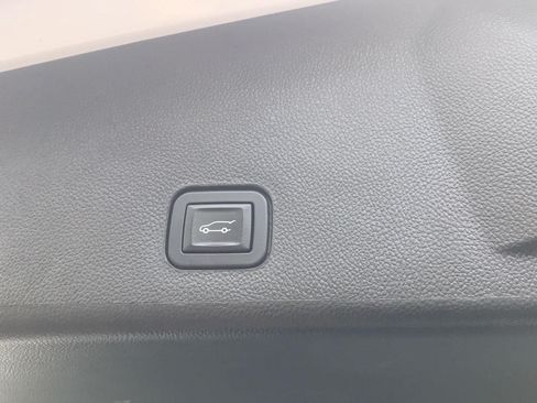 Used 2015 Cadillac SRX Luxury AWD/4WD image 14