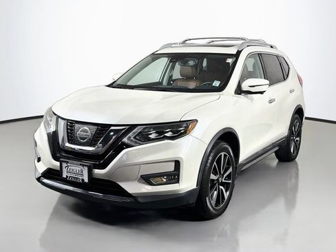 Used 2017 Nissan Rogue SL w/ SL Premium Package AWD/4WD image 3