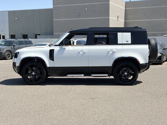 Used 2024 Land Rover Defender 110 X-Dynamic SE AWD/4WD image 31