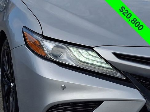 Used 2018 Toyota Camry XSE w/ Driver Assist Package image 9