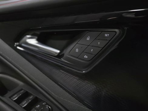 Used 2024 Chevrolet Blazer EV RS image 31