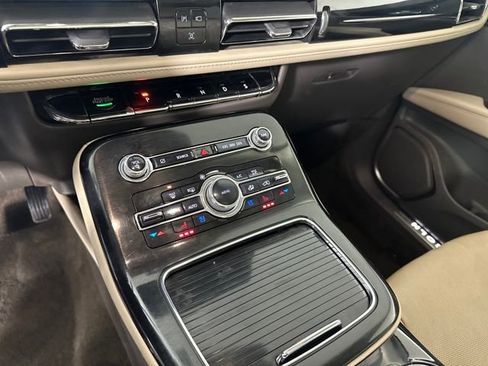 Used 2023 Lincoln Nautilus Reserve w/ Class II Trailer Tow Package image 20