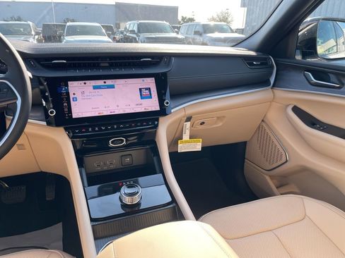 New 2026 Jeep Grand Cherokee Limited RWD image 20