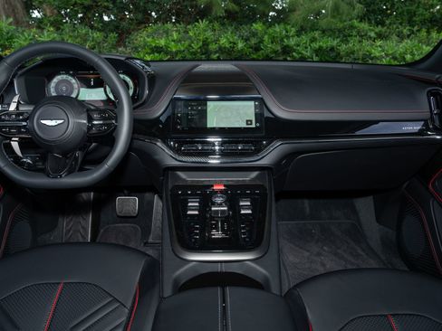 Used 2026 Aston Martin DBX 707 AWD/4WD image 19